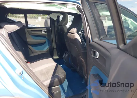 2023 Volvo Xc40 Recharge Pure Electric Twin Plus z USA, uszkodzony, nr VIN YV4ED3UL5P2093125